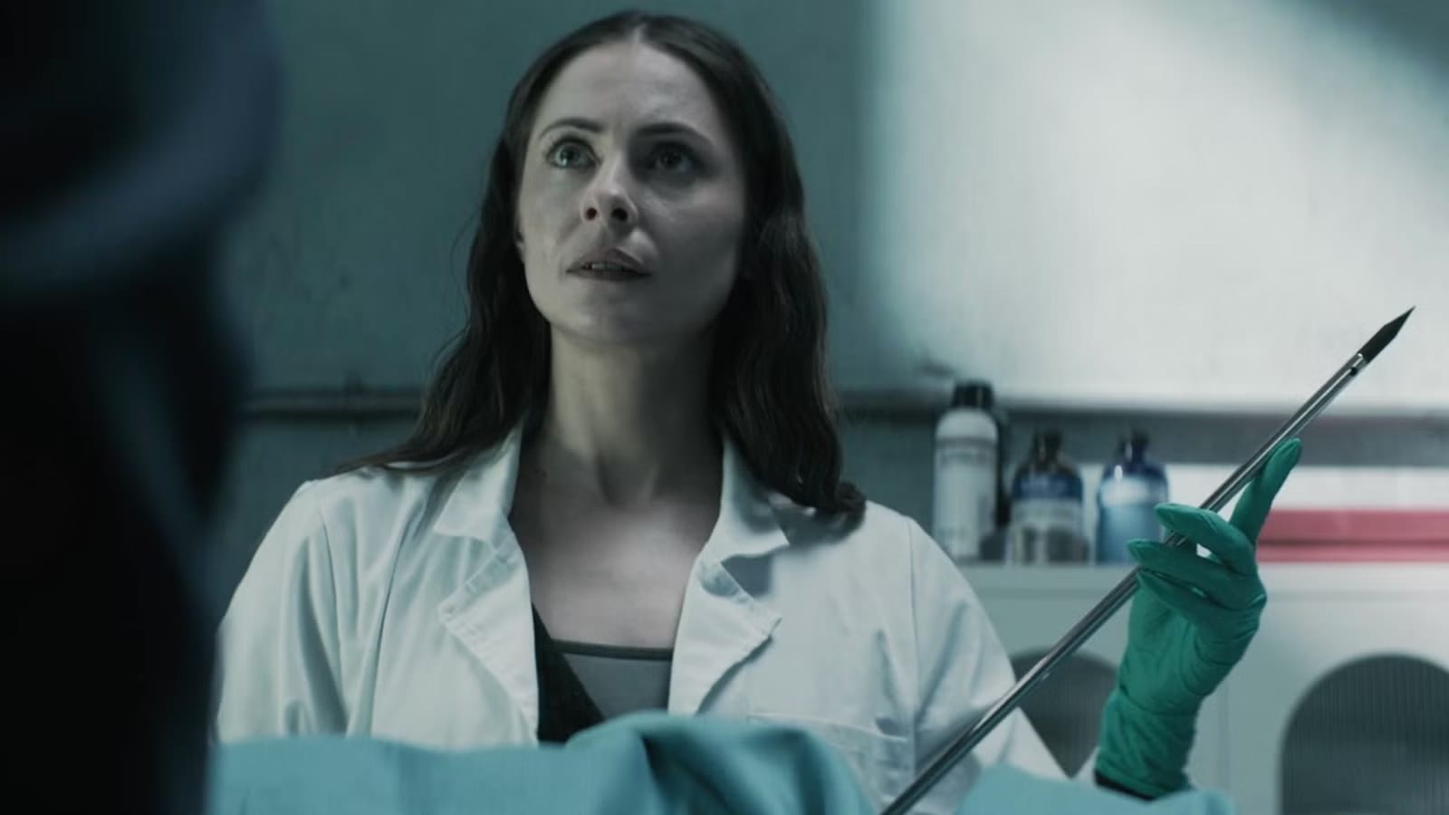 The Mortuary Assistant Clip Teases Tension and Terror — Movieweb