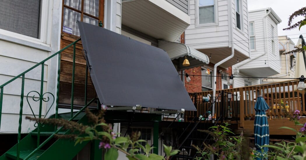 States weigh bills to allow plug-in solar systems — NYT > Business > Energy & Environment