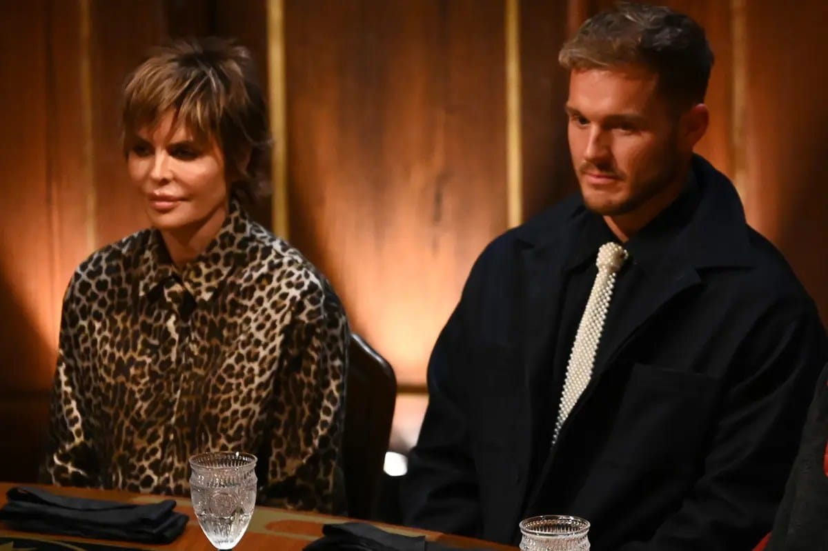 Lisa Rinna confronts Colton Underwood over 'hostage' remark at Traitors reunion — Pagesix