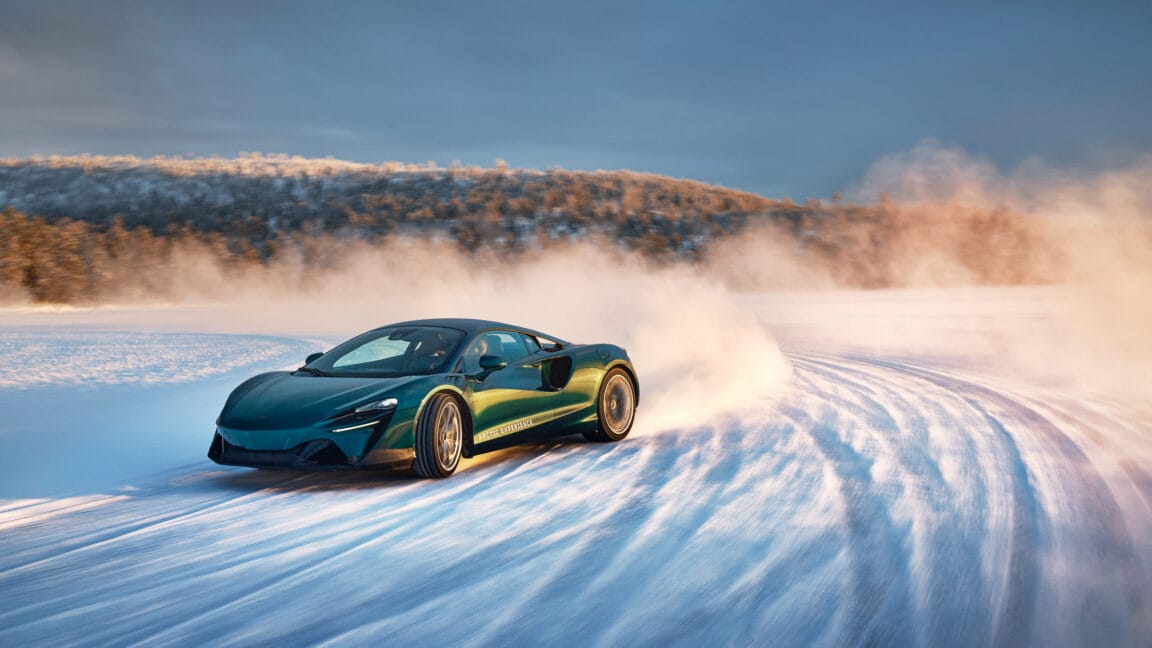 Sideways on ice in a McLaren Artura: stability control tested — Cars - Ars Technica