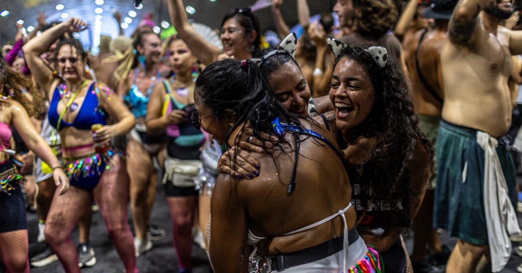 A Rio Carnival Party That Goes On and On — NYT > World News