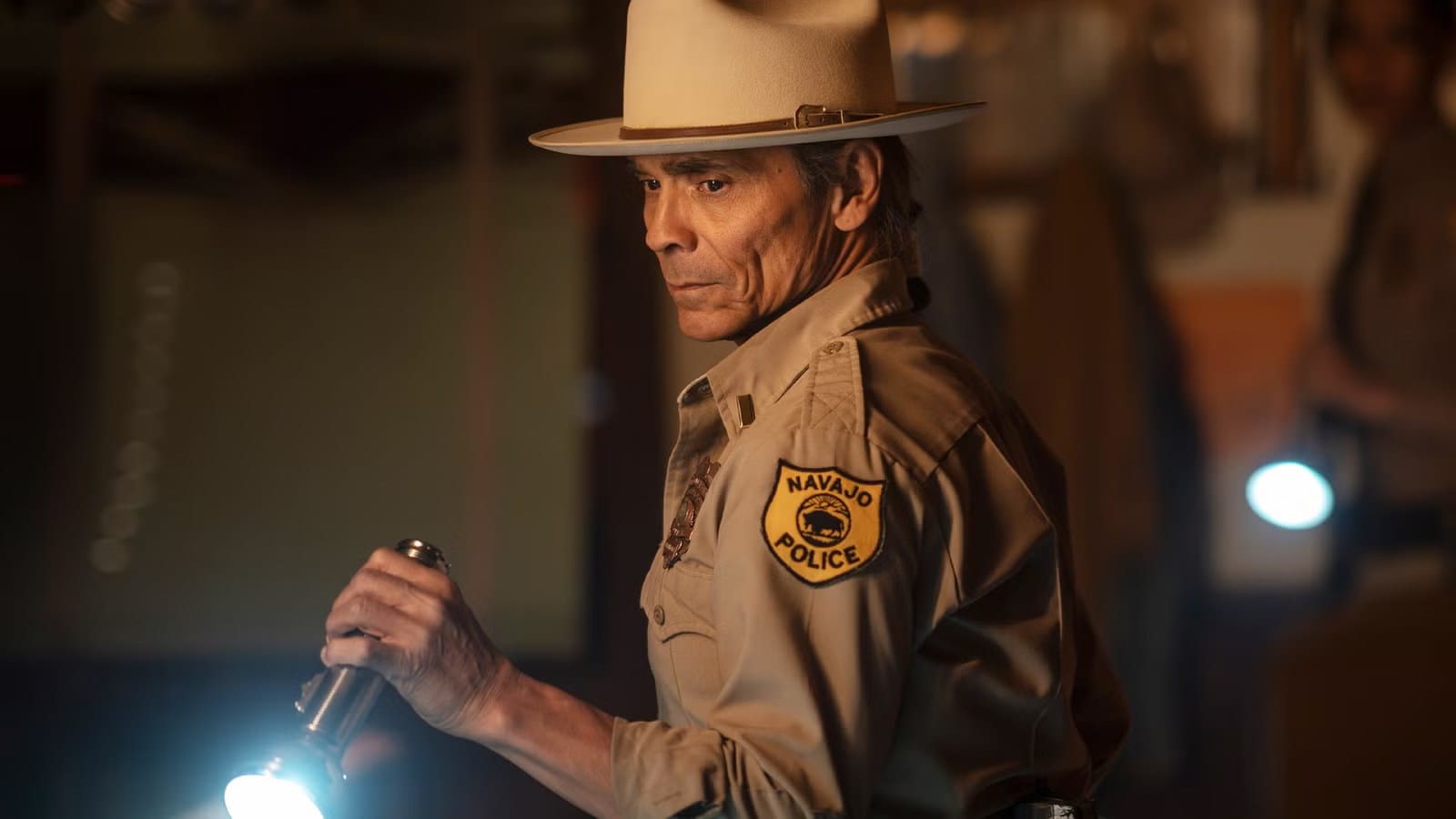 Linda Hamilton Cameos in the 'Dark Winds' Season 4 Premiere — Collider