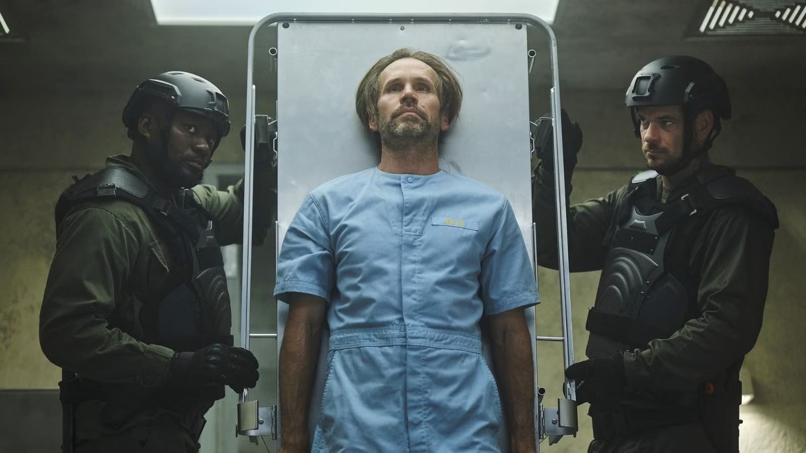 Divisive 10-Episode Crime Thriller Is the Perfect Weekend Binge — Collider