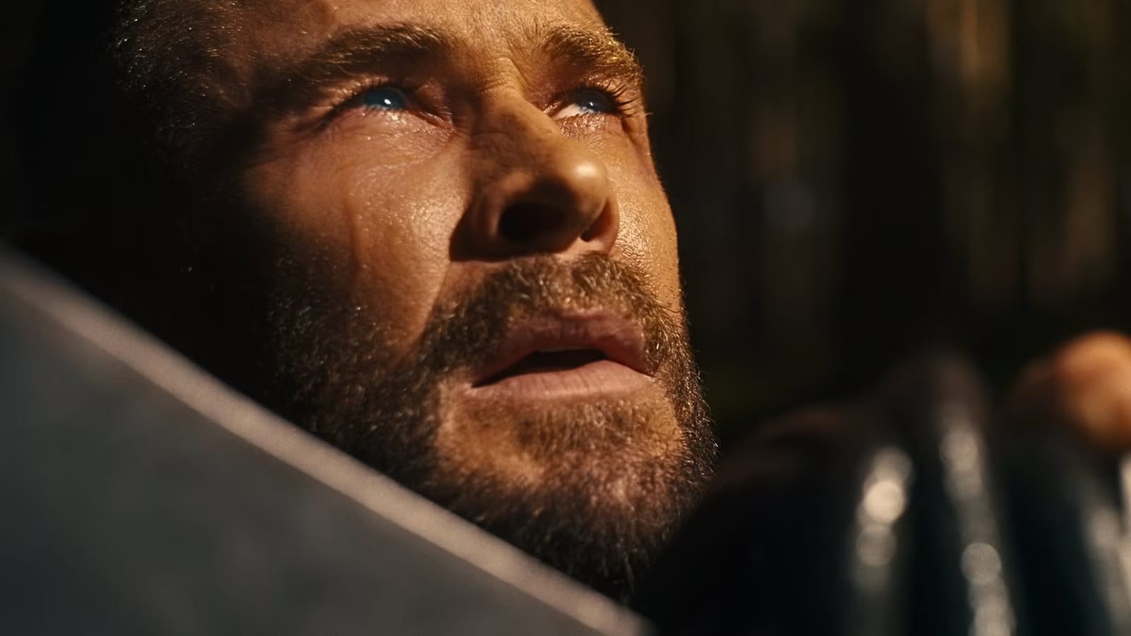 Chris Hemsworth Teases Unique Plans for Thor After Avengers: Doomsday — Movieweb