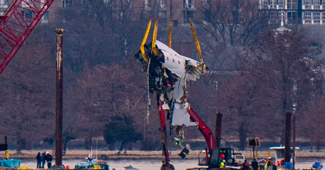 House to Vote on Air Safety Bill After NTSB Report on Fatal D.C. Crash — NYT > U.S. > Politics