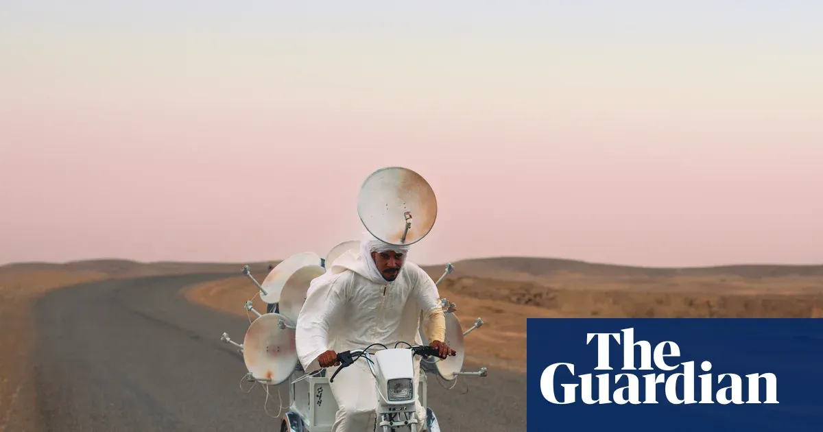 Parabomobile: a bike with 21 satellite dishes — Culture | The Guardian