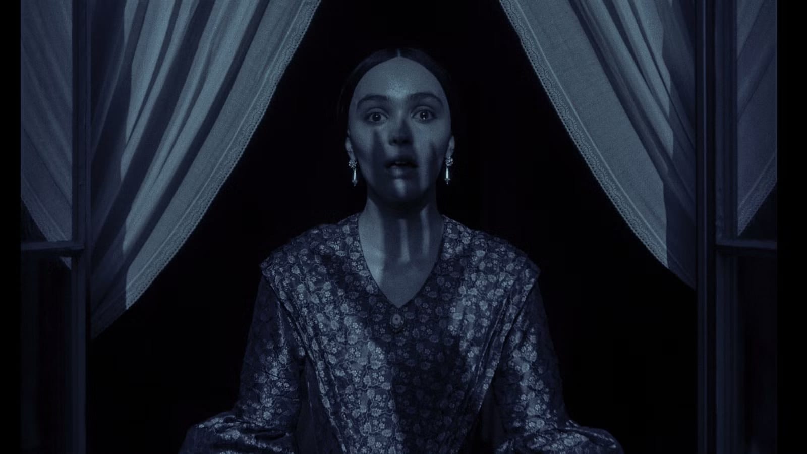 The 11 Best Erotic Horror Movies, Including Nosferatu — Movieweb