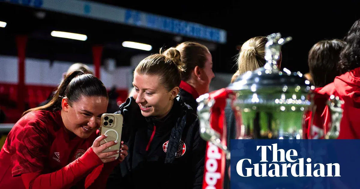 Selfies and juggling day jobs: Chatham Town land ‘amazing’ Women’s FA Cup tie — Football | The Guardian