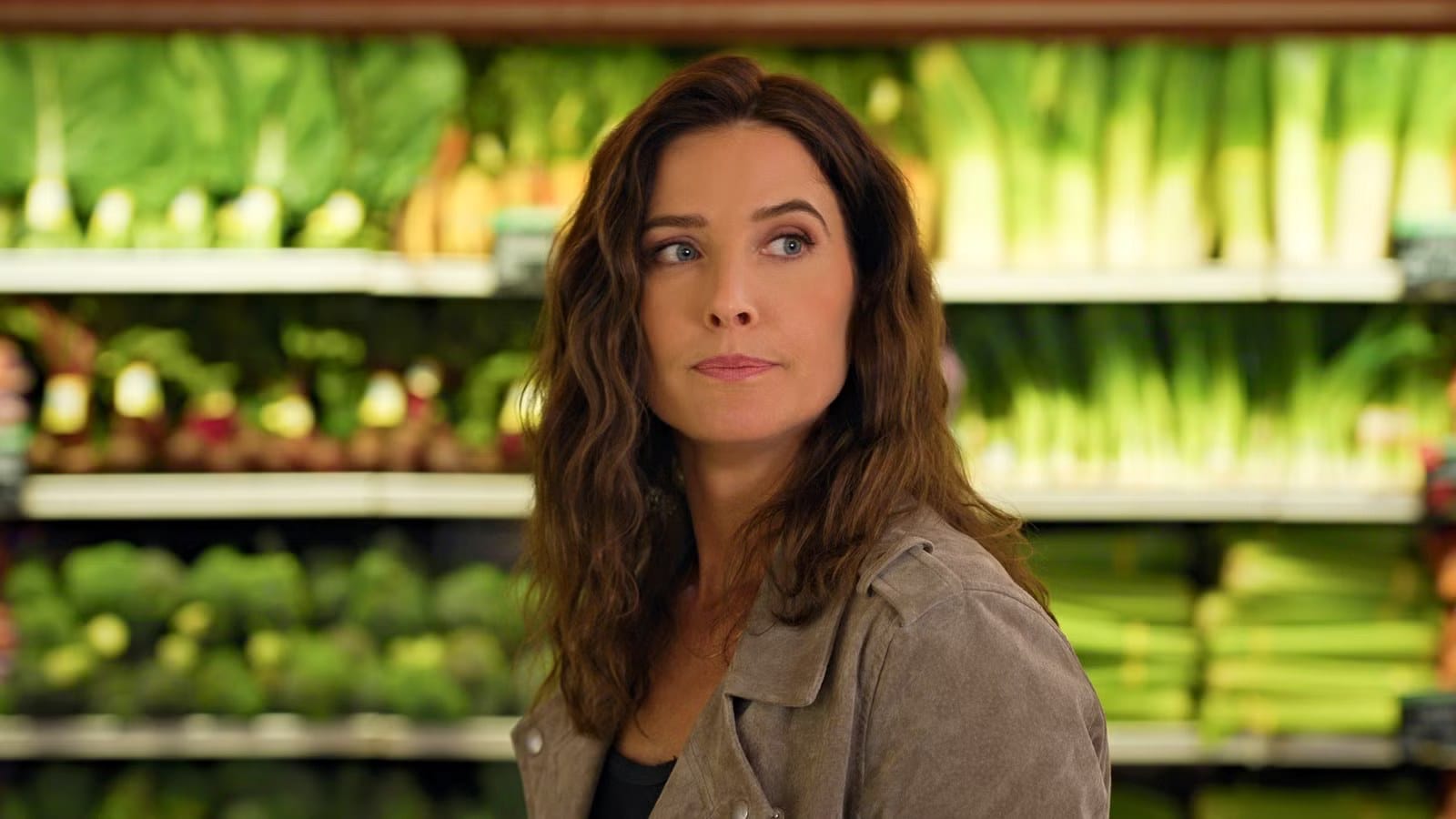 The Lincoln Lawyer Drops Out of Netflix Global Top Five After Season 4 — Collider