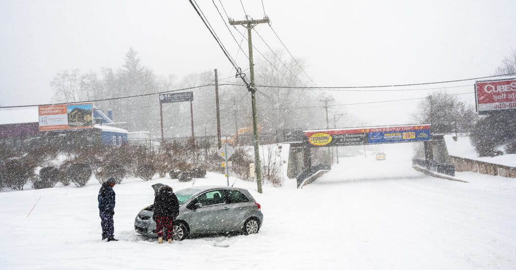 Blizzard Warnings Issued Along East Coast, Including New York City — NYT > Travel