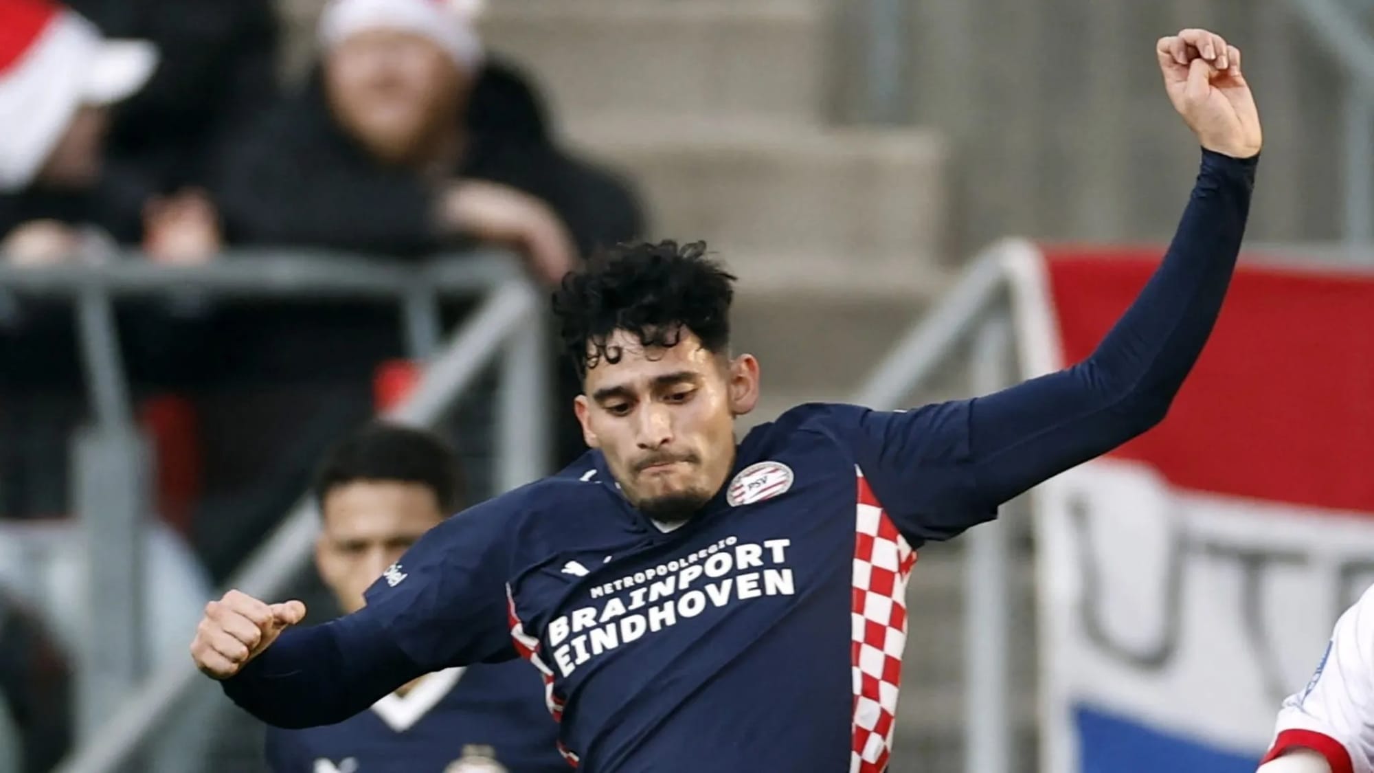 Ricardo Pepi stuns with stoppage-time goal in PSV return — Goal