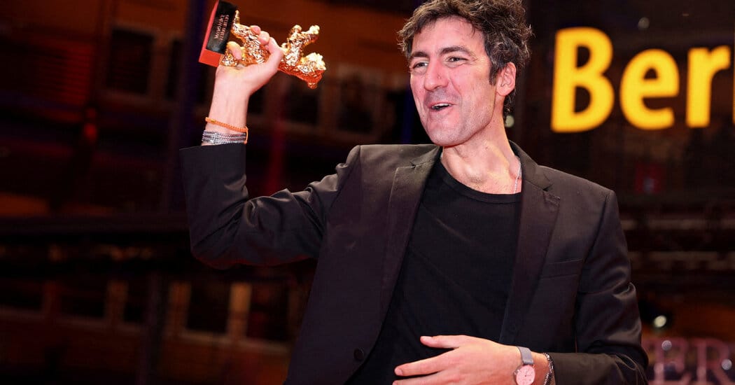 Political Drama ‘Yellow Letters’ Wins Top Prize at Berlin Film Festival — NYT > Movies