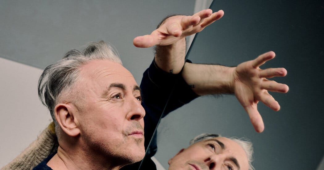 Alan Cumming to Host the BAFTAs — NYT > Movies