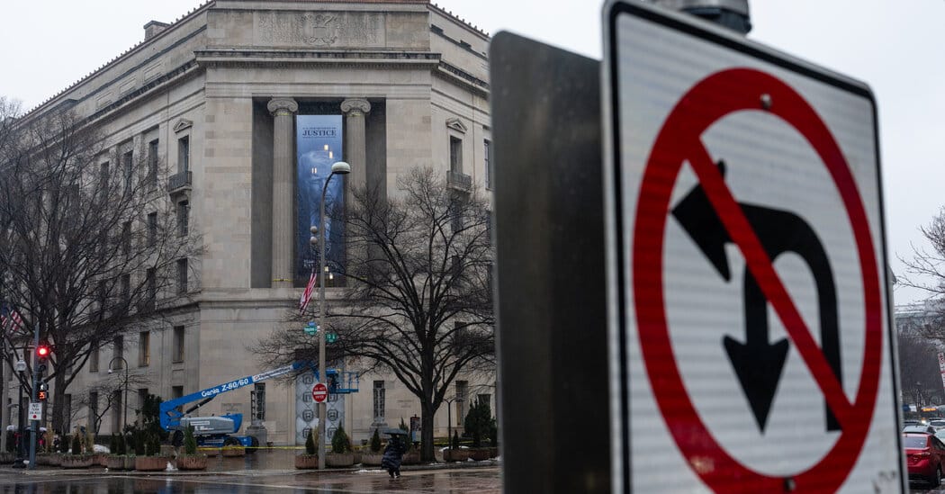 Judges Condemn Justice Department for Violating Immigration Orders — NYT > U.S. > Politics