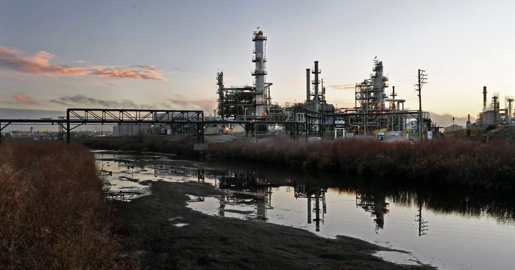 Supreme Court to Hear Oil Industry Challenge to Boulder Climate Suit — NYT > Business > Energy & Environment