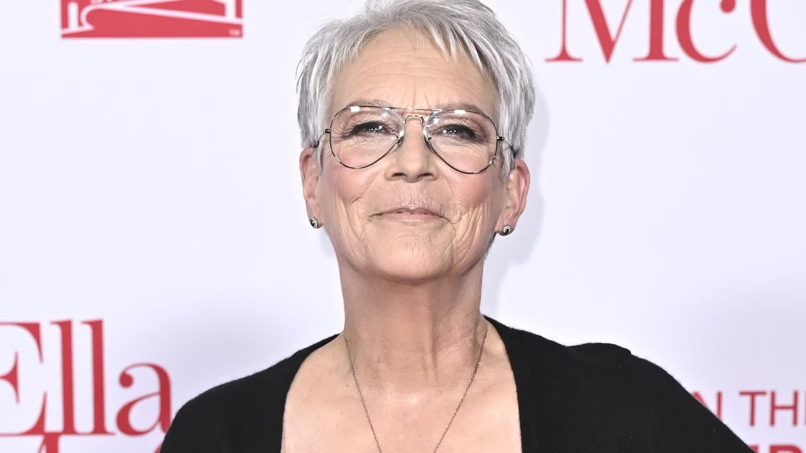 Jamie Lee Curtis' Blue Steel Heads to Plex This March — Collider