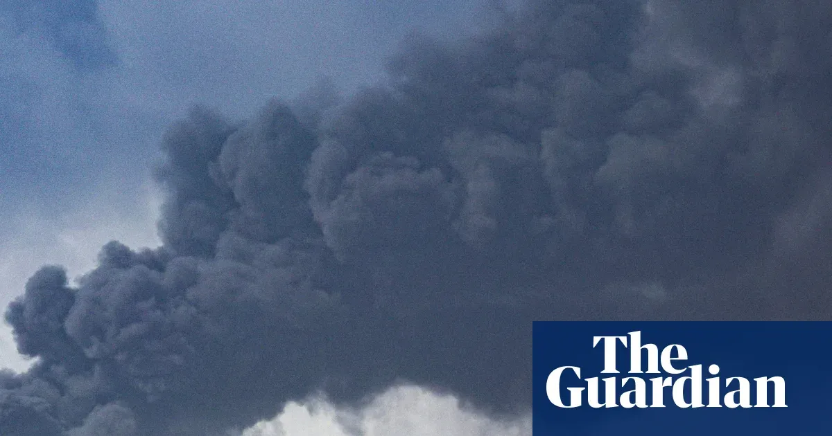 Dubai shaken as Iranian missiles and drones strike — World news | The Guardian