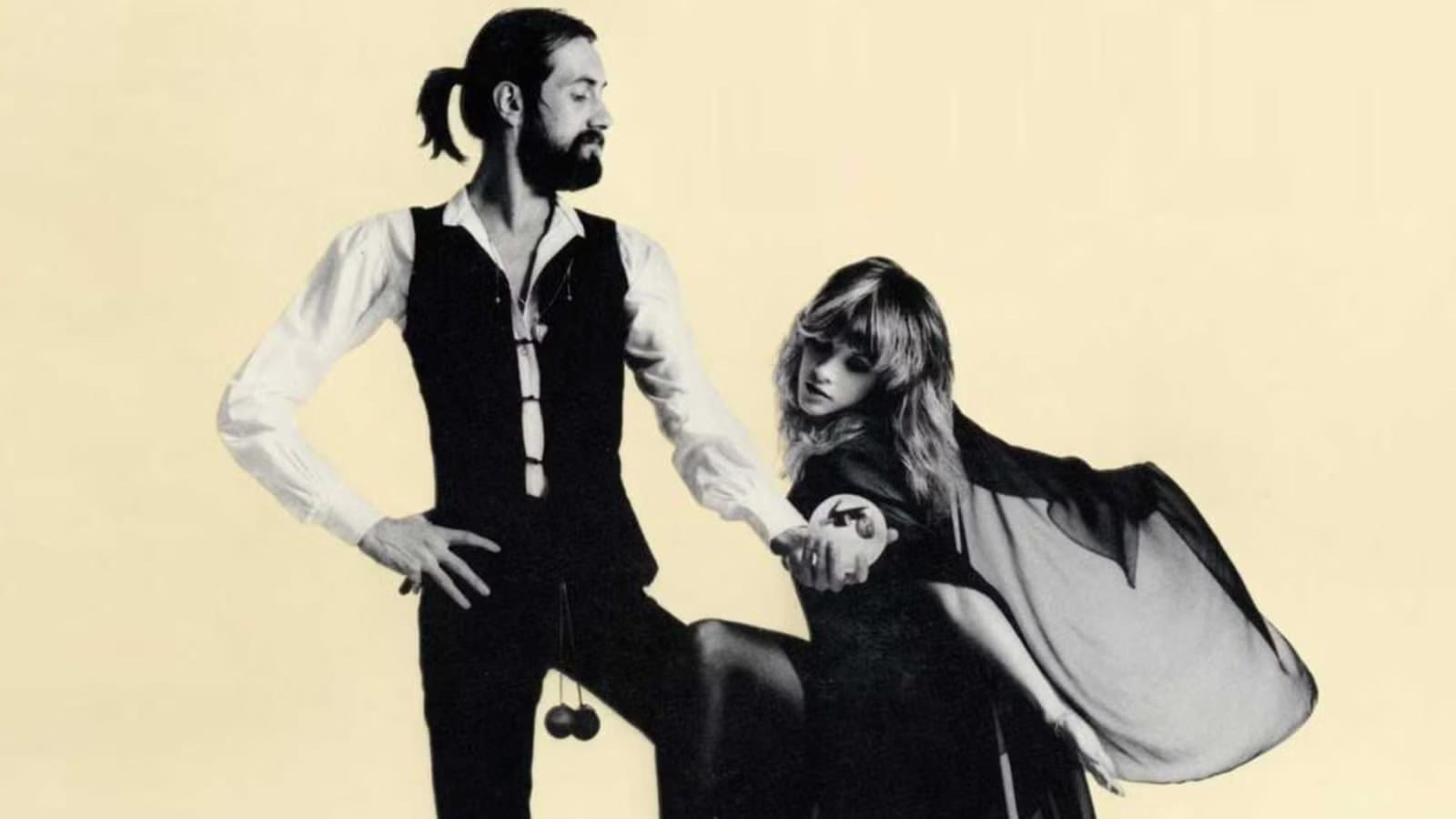 10 Classic Rock Albums to Try If You Love Fleetwood Mac's Rumours — Collider