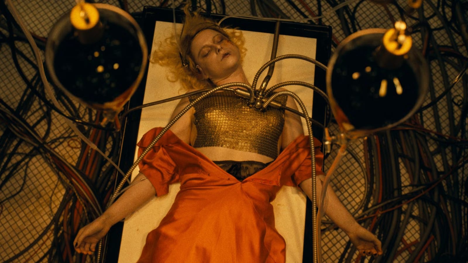 The Bride! review: Maggie Gyllenhaal doubles down on Poor Things and Frankenstein — Polygon