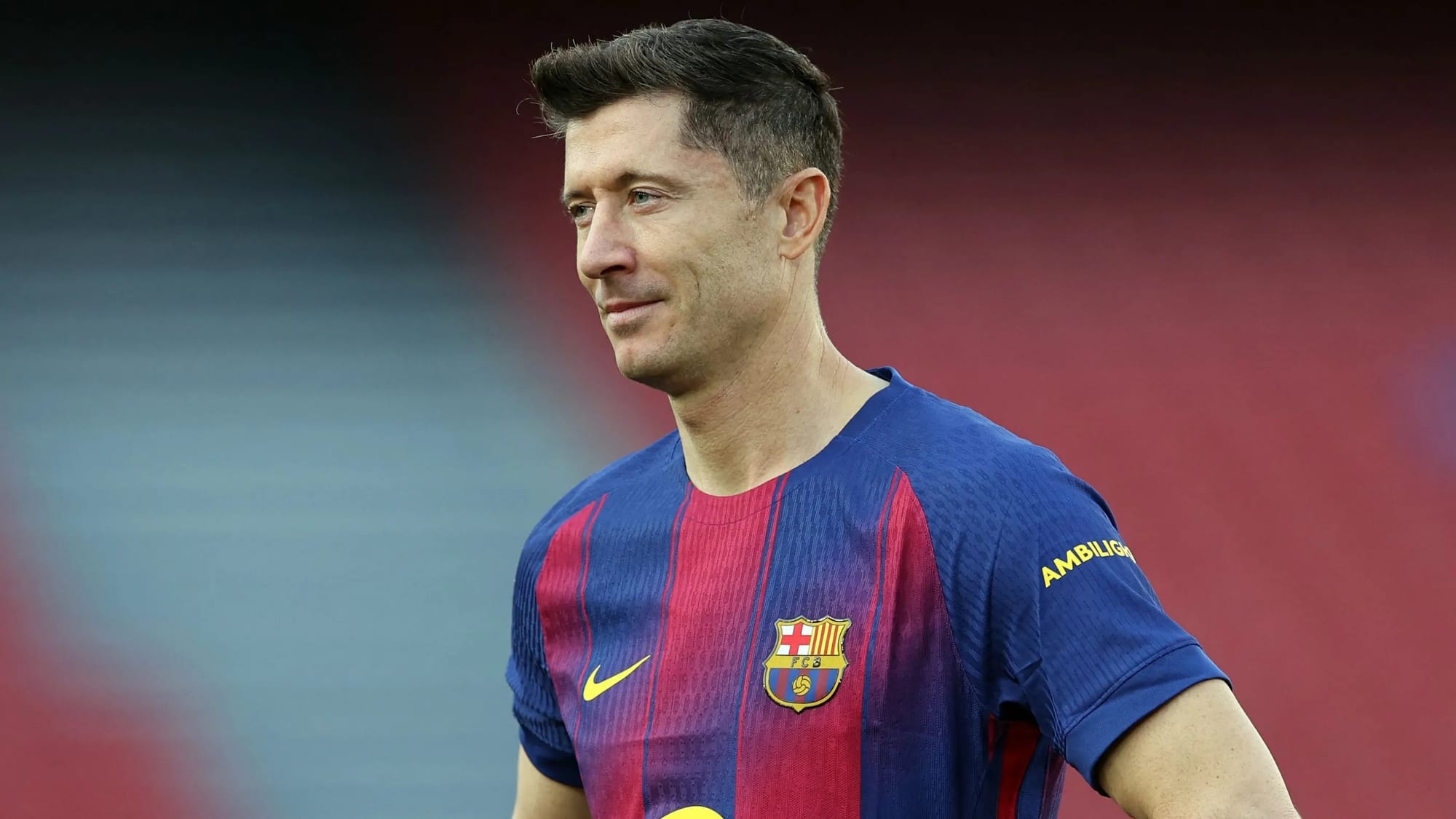 Lewandowski cleared to play for Barcelona but must wear protective face mask — Goal