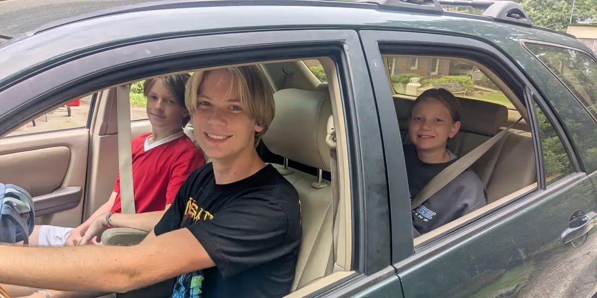 Parent got tracking app when teen started driving, kid OK with it — Businessinsider