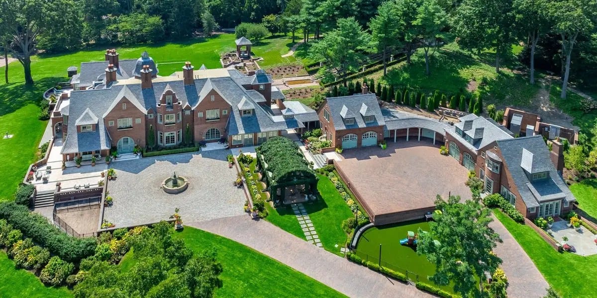 Billy Joel sells Centre Island estate pieces for $35.7 million — Businessinsider