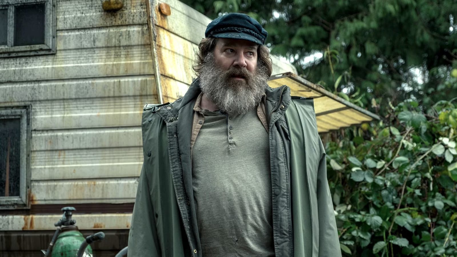 Mike Flanagan’s 7-Episode Netflix Miniseries Midnight Mass — Collider