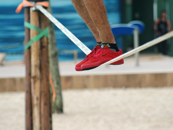 Bitcoin could face deeper downside as odds of U.S. market meltdown rise to 35% — CoinDesk: Bitcoin, Ethereum, Crypto News and Price Data