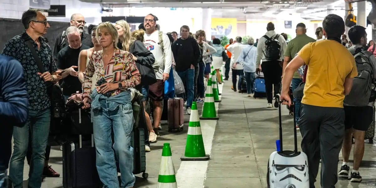 TSA delays hit a few airports while most others operate normally — Businessinsider