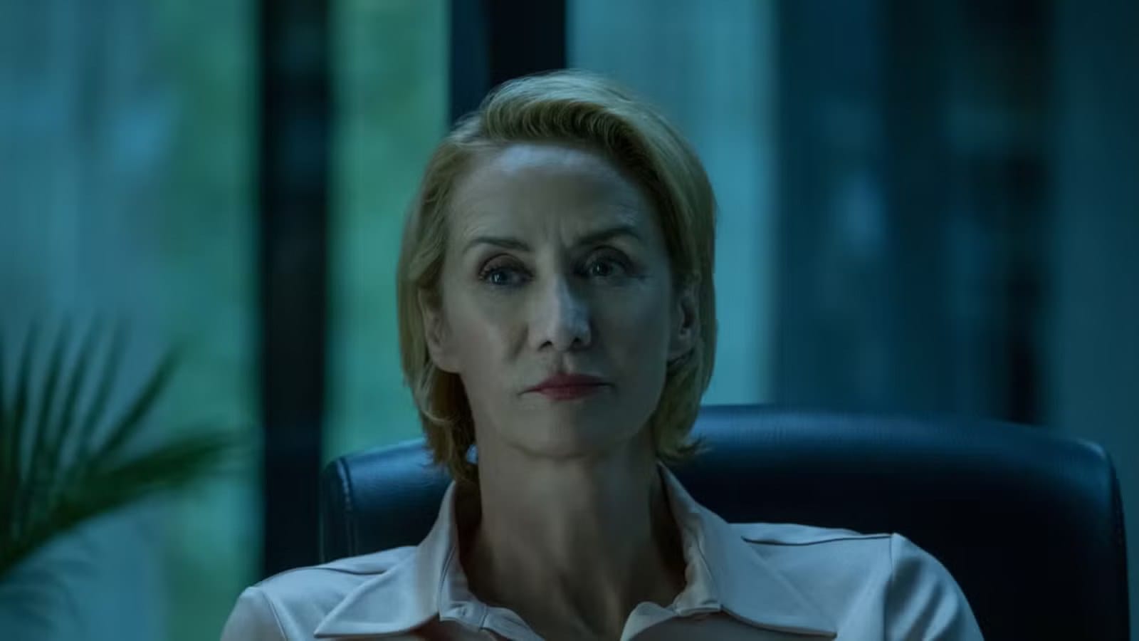 8 Netflix Thrillers That Get More Intense Every Episode — Movieweb