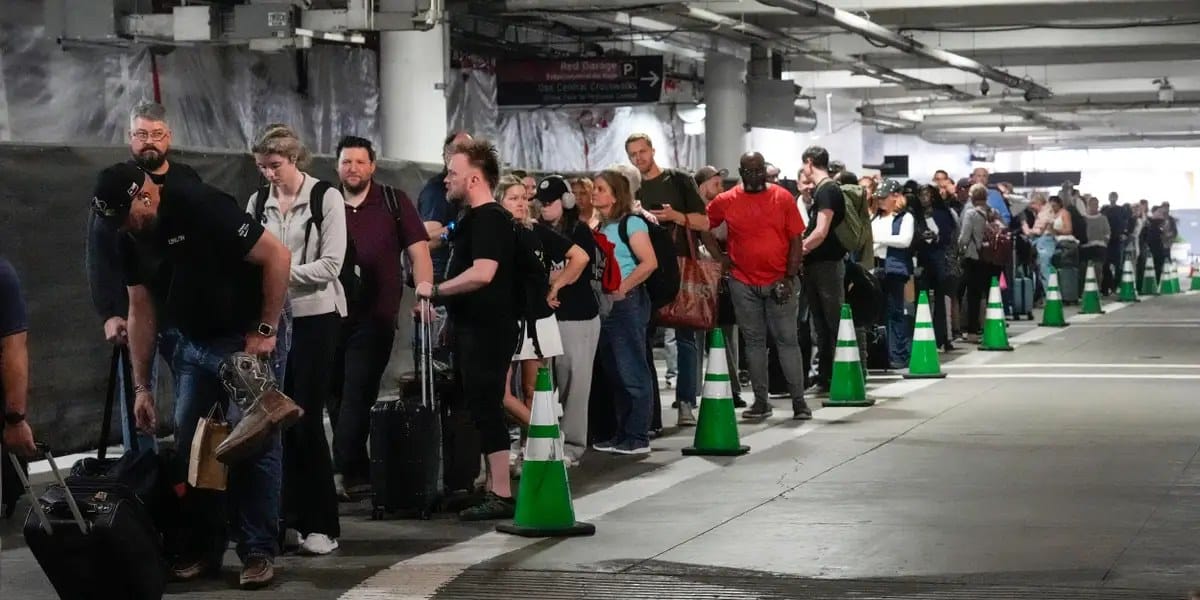 TSA lines stretch for hours at US airports amid partial government shutdown — Businessinsider