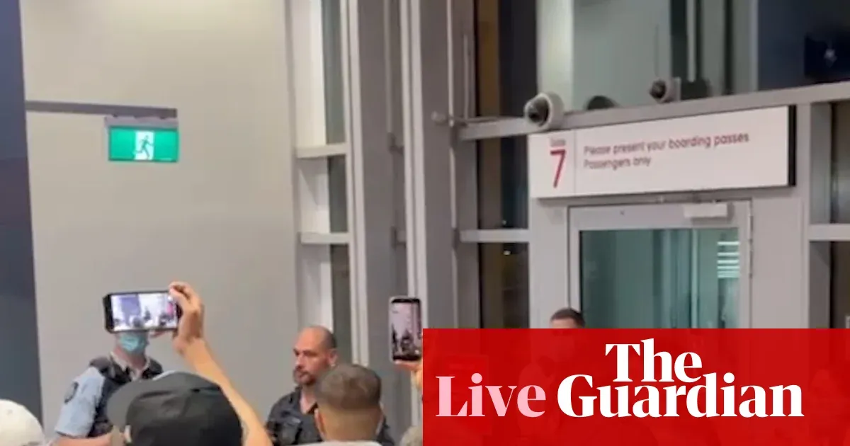 Wong: Iranian players spoke to officials alone amid asylum reports — World news | The Guardian