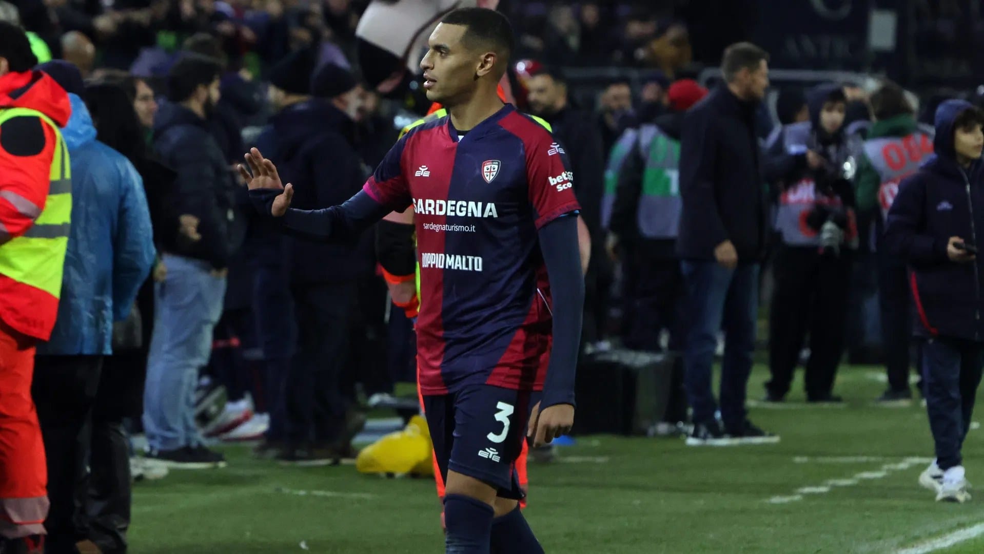 Cagliari defender Riyad Idrissi suffers cruciate ligament rupture — Goal