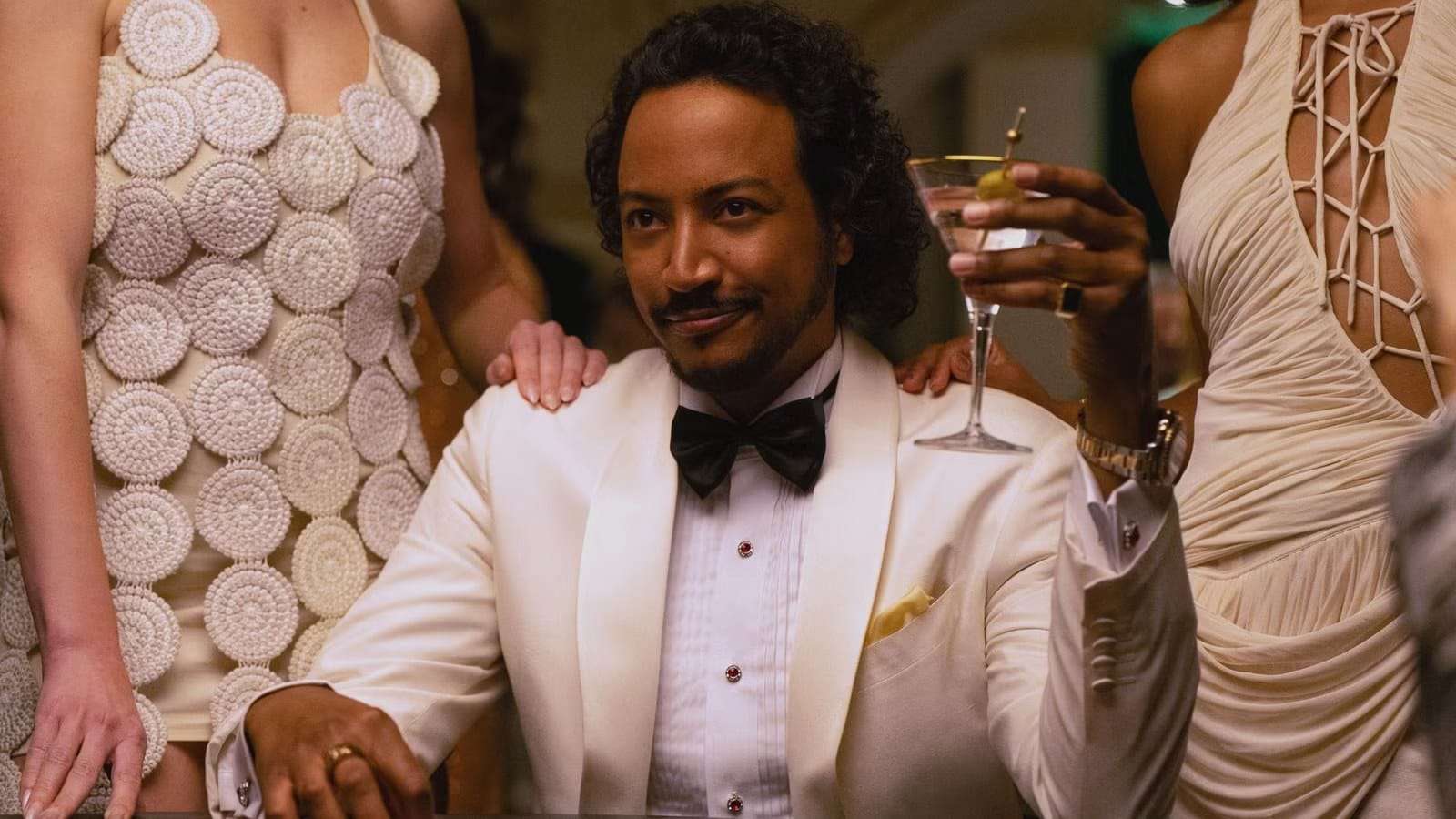 Pluribus Faces Streaming Slump Ahead of Season 2 — Movieweb