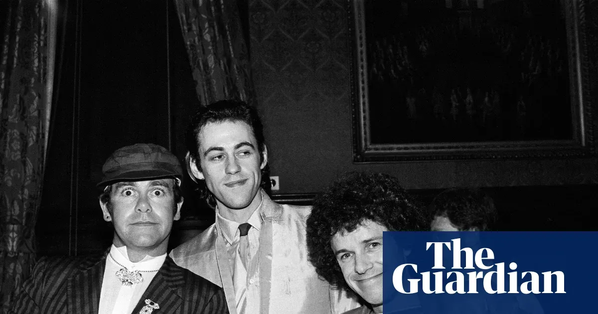 Leo Sayer: songs, scandals and a spooky phone call from Elvis — Culture | The Guardian