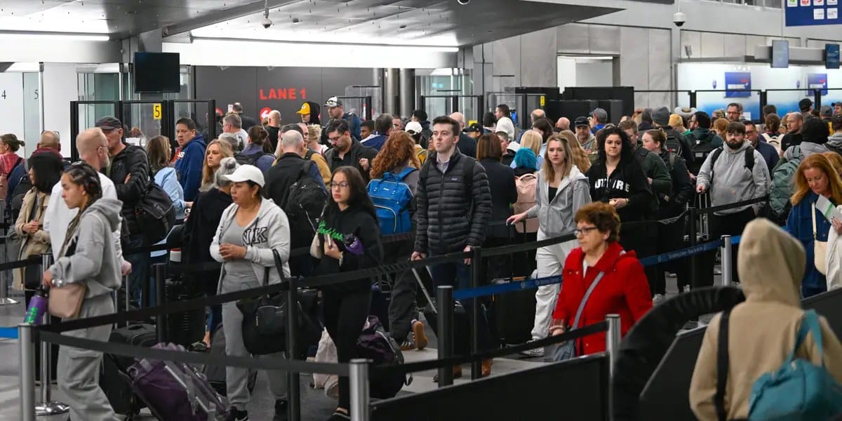 TSA delays and how to check airport security wait times — Businessinsider