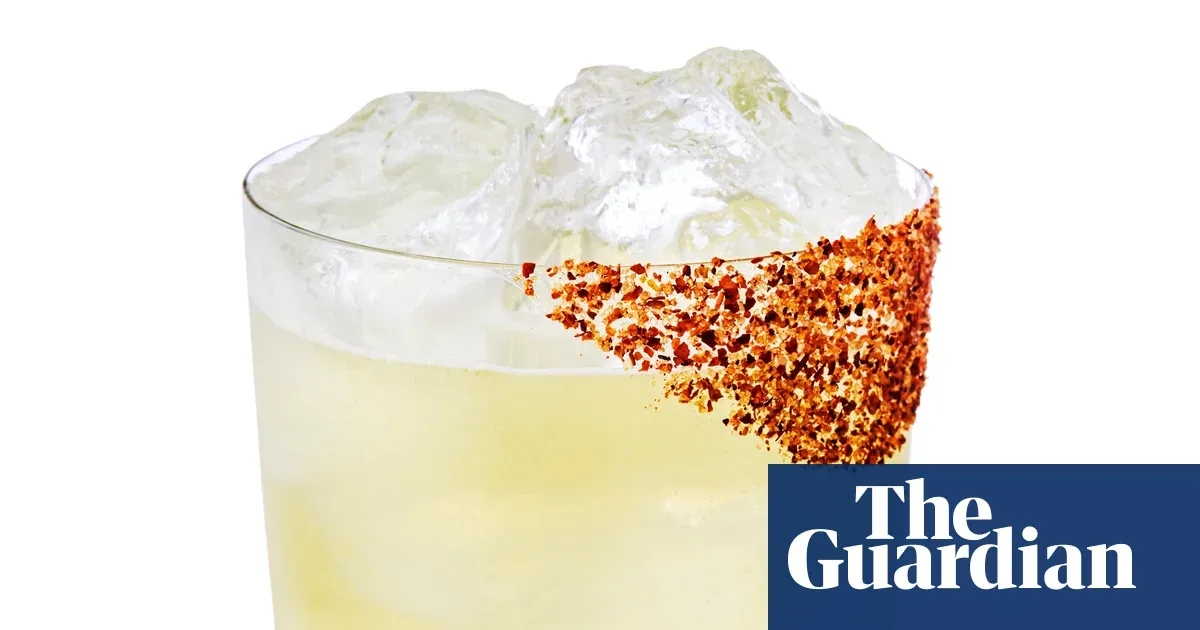 Bar Flor's margarita — mezcal and manzanilla recipe — Lifestyle | The Guardian