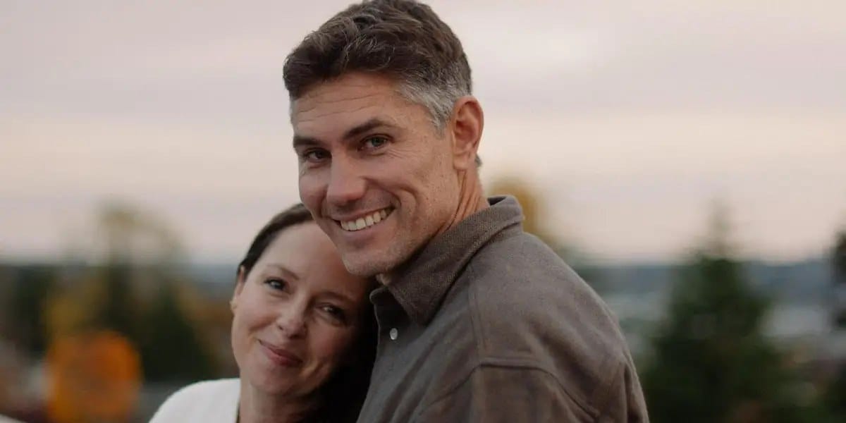 How a man built a co-housing apartment complex for friends and family — Businessinsider