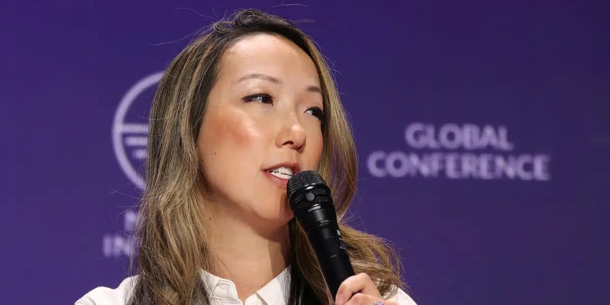 Former Salesforce AI CEO warns AI may quietly push wages down — Businessinsider