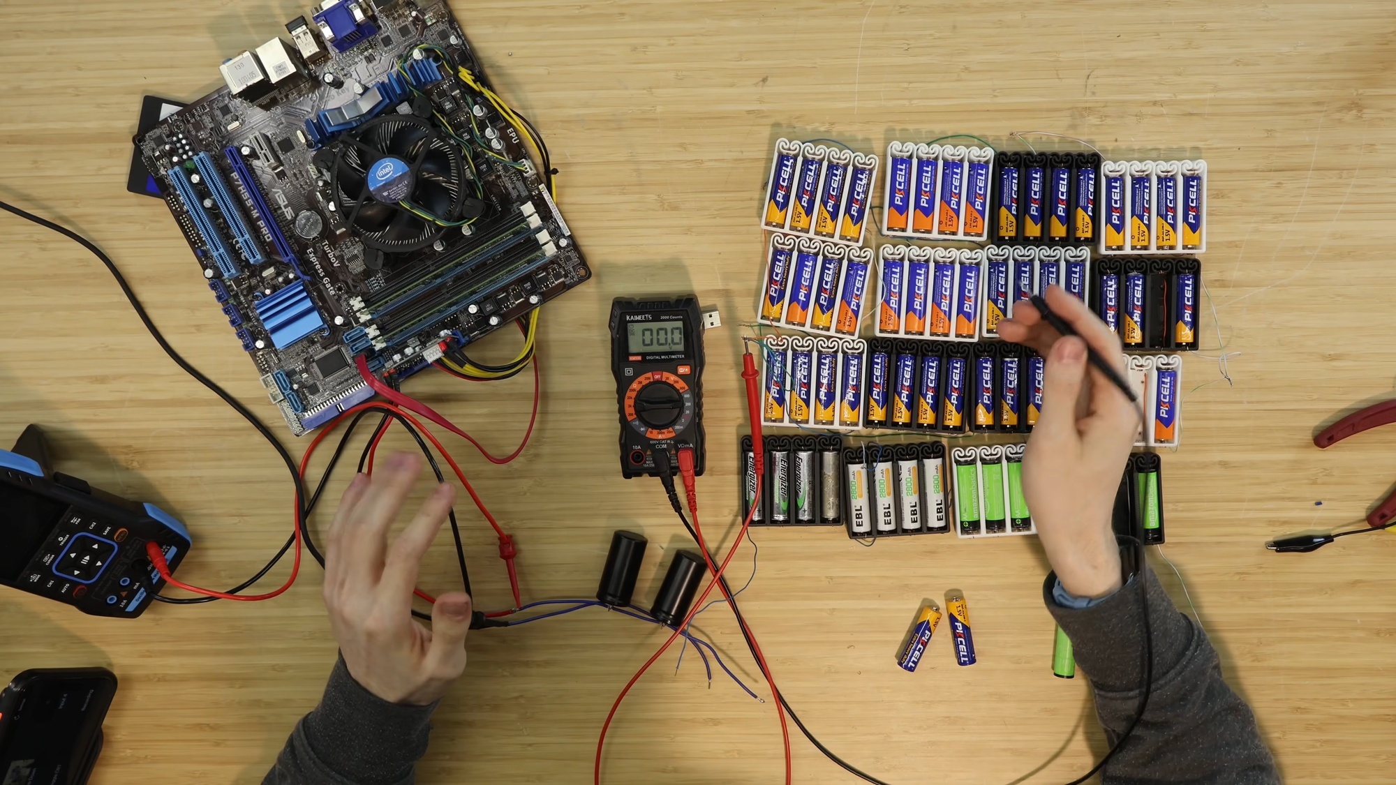 AA batteries again shown impractical for powering a gaming PC — Pcgamer