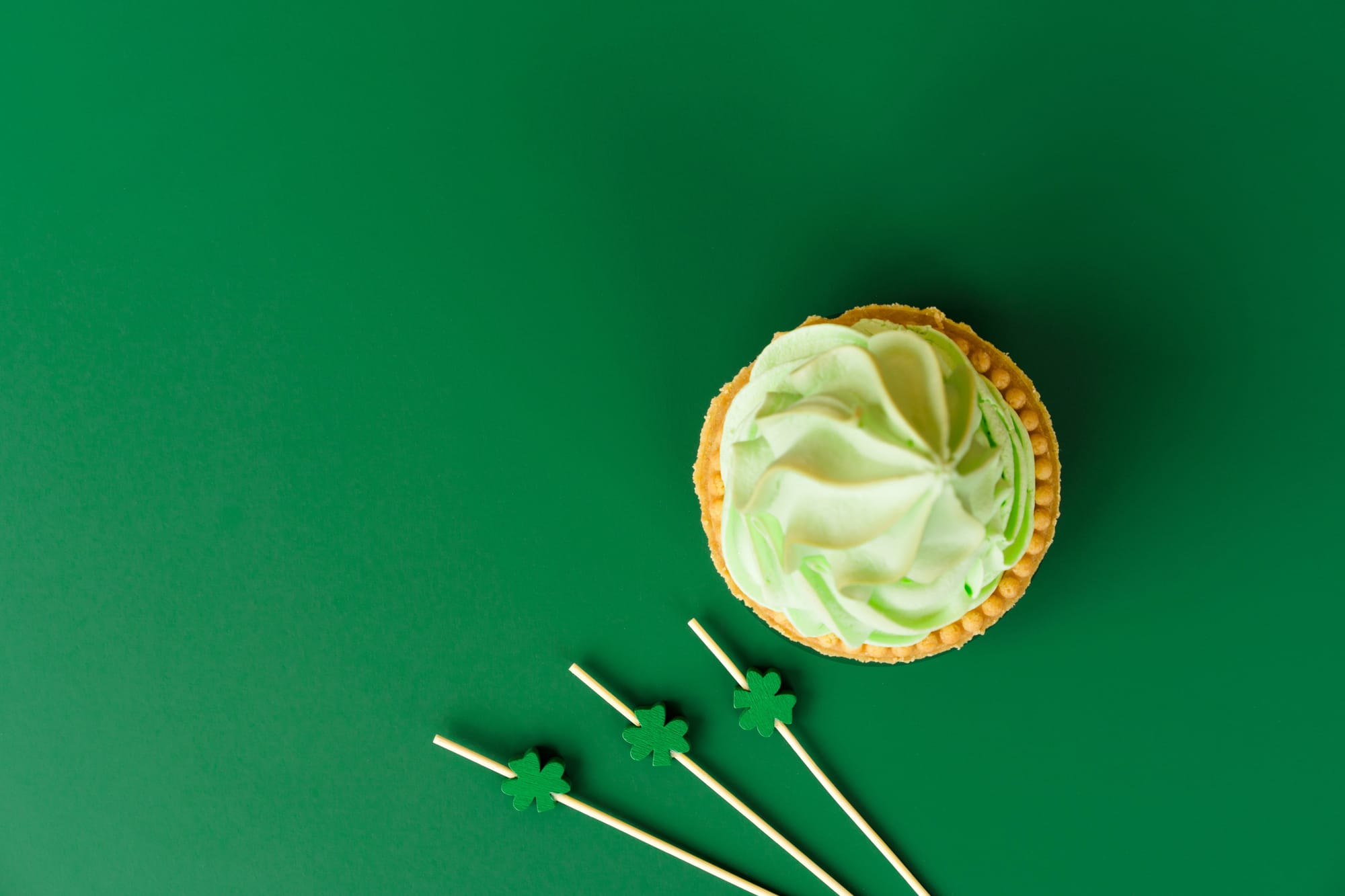 St. Patrick’s Day 2026: Free food and discounts from Krispy Kreme, 7-Eleven — Mashable