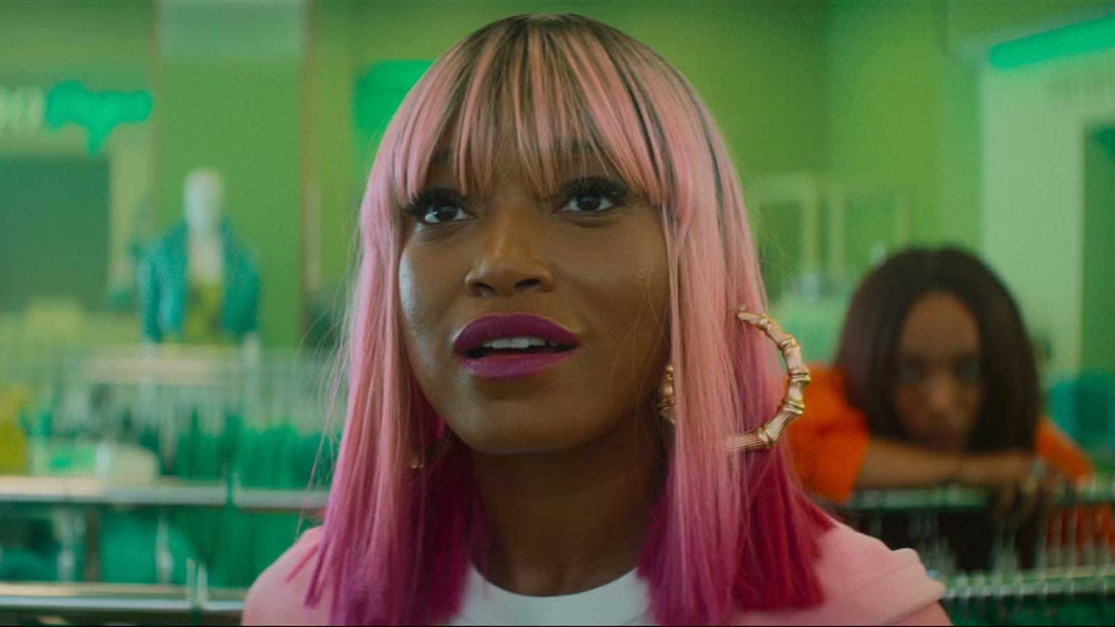 I Love Boosters Review: Keke Palmer Electrifies Anti-Capitalist Heist Comedy — Movieweb