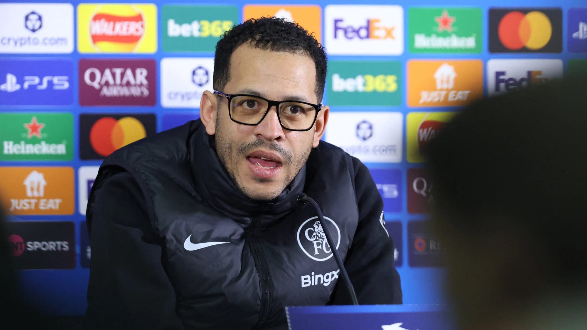 Liam Rosenior to meet PGMOL after controversial pre-match huddle — Goal