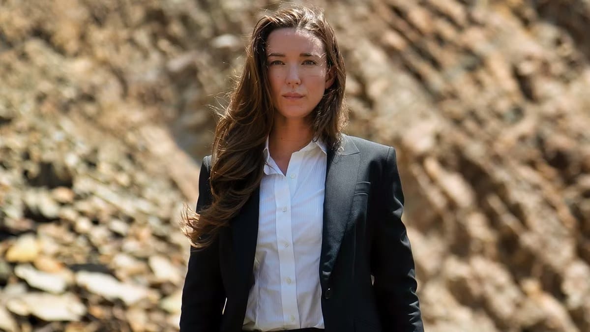 Paradise Season 2 Leaves Jane's Actor With 'A Lot of Questions' — Collider