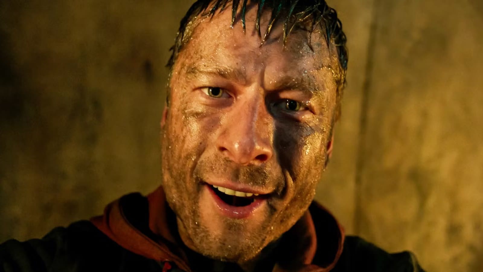 Glen Powell Producing Crocodile Spec 'The Death Roll' for Lionsgate — Movieweb