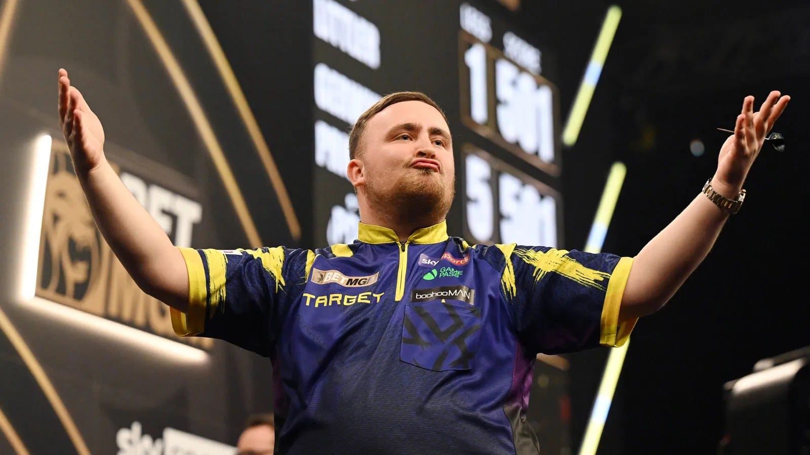 Luke Littler stages comeback after Gerwyn Price misses five match darts — Goal
