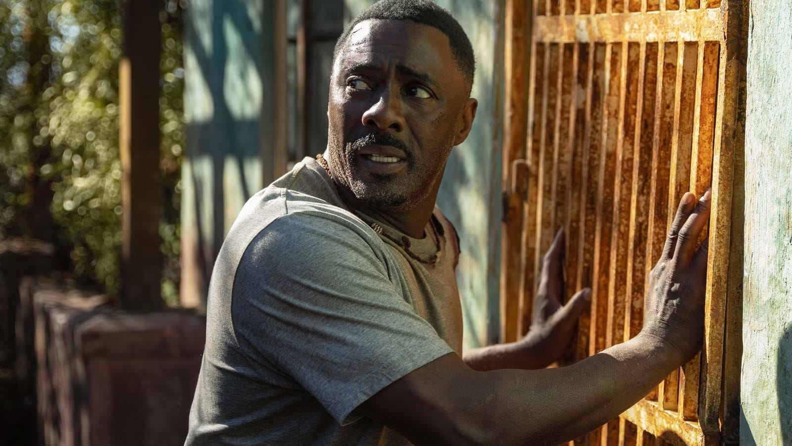Idris Elba’s 93-Minute Survival Thriller Unleashes Beast Mode on Streaming — Collider