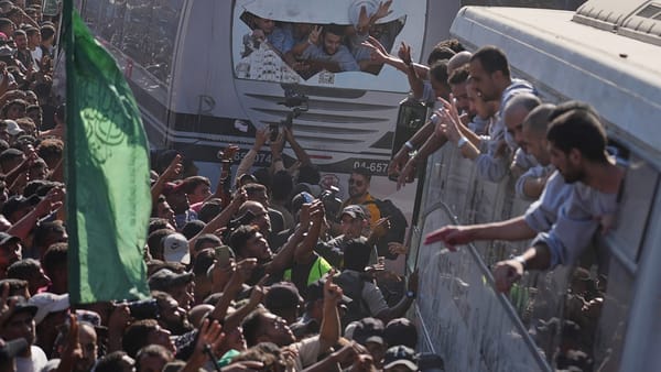 Swiss Ski-Resort Bar Blaze Kills About 40, Leaves Scores Injured as Authorities Probe Cause — Images.euronews.com