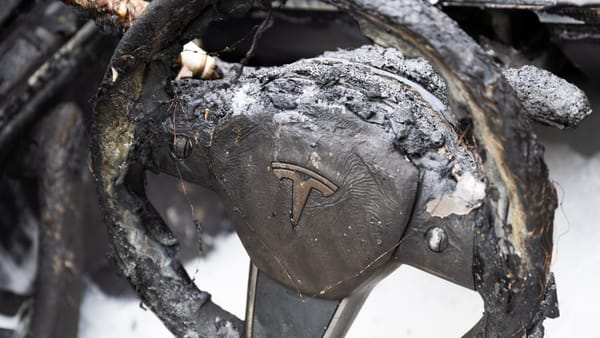 Tesla posts 8.6% sales decline in 2025, marking second straight annual drop — Cdn.arstechnica.net