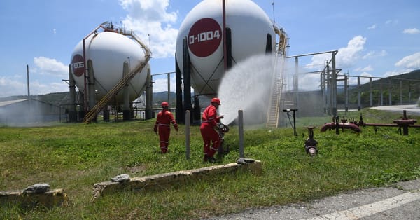 Trump says U.S. will seize Venezuela’s oil and 'run' the country after Maduro capture — Static01.nyt.com